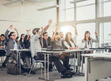 traduction lead francais 370x270 - Génération de lead, Achat contacts qualifiés, Ciblage et Détections projets